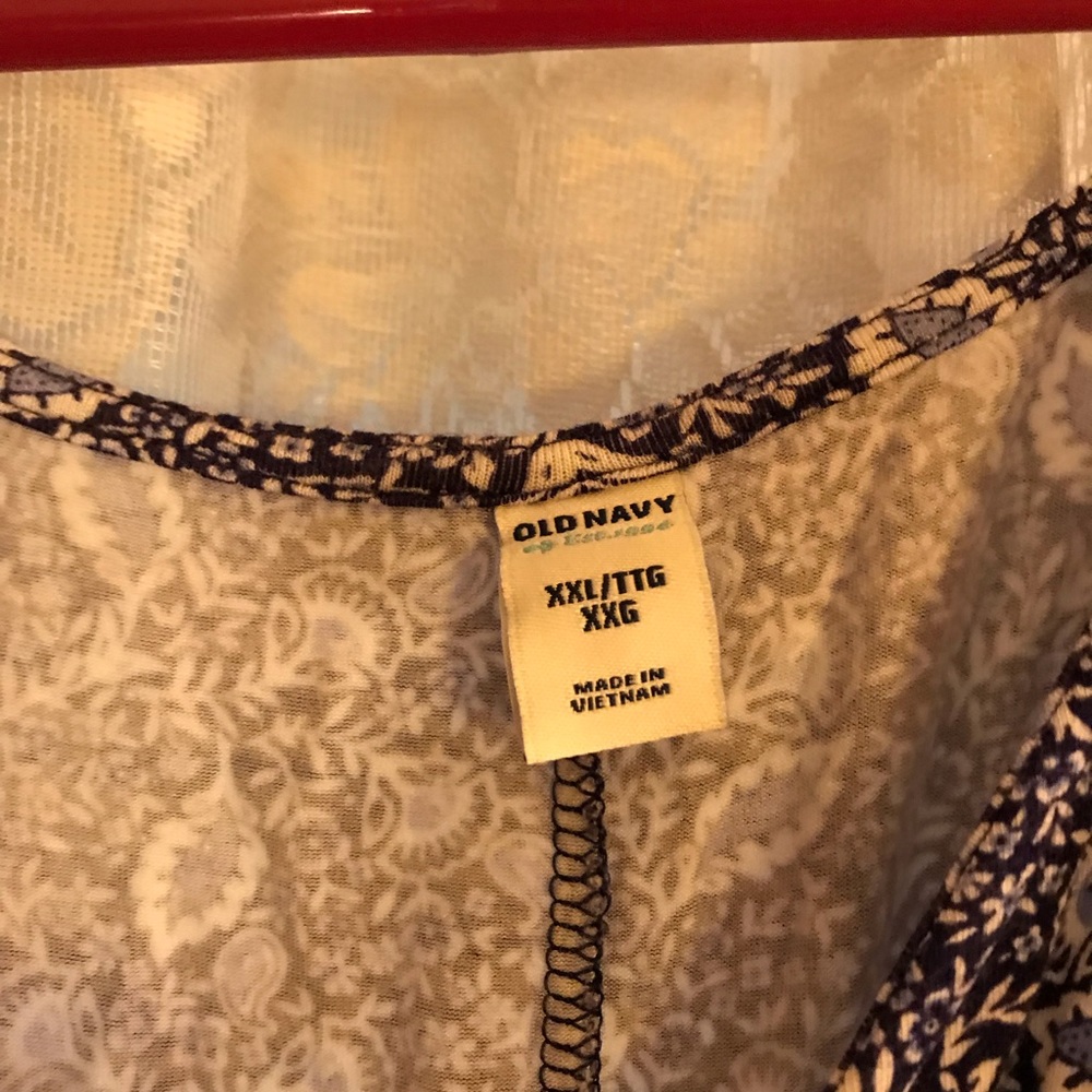 Maxi - Picture 2 of 4